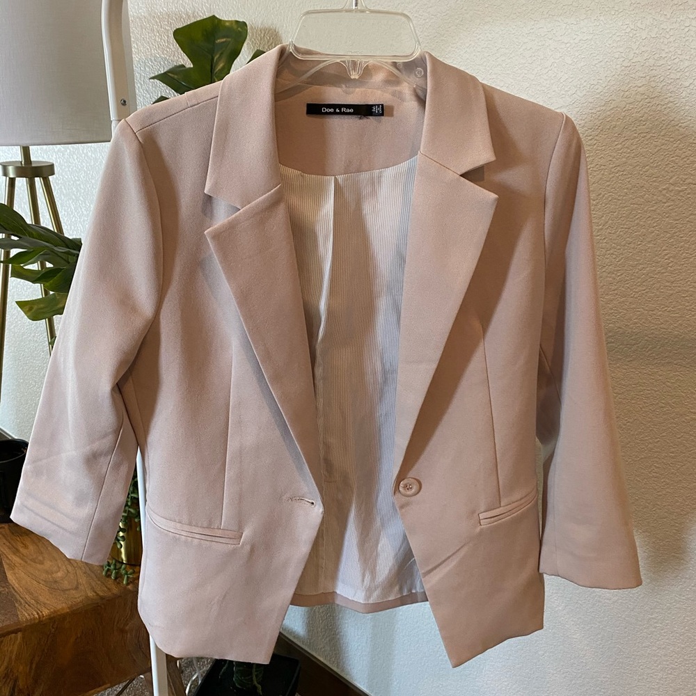 Cream 3/4 Sleeve Blazer